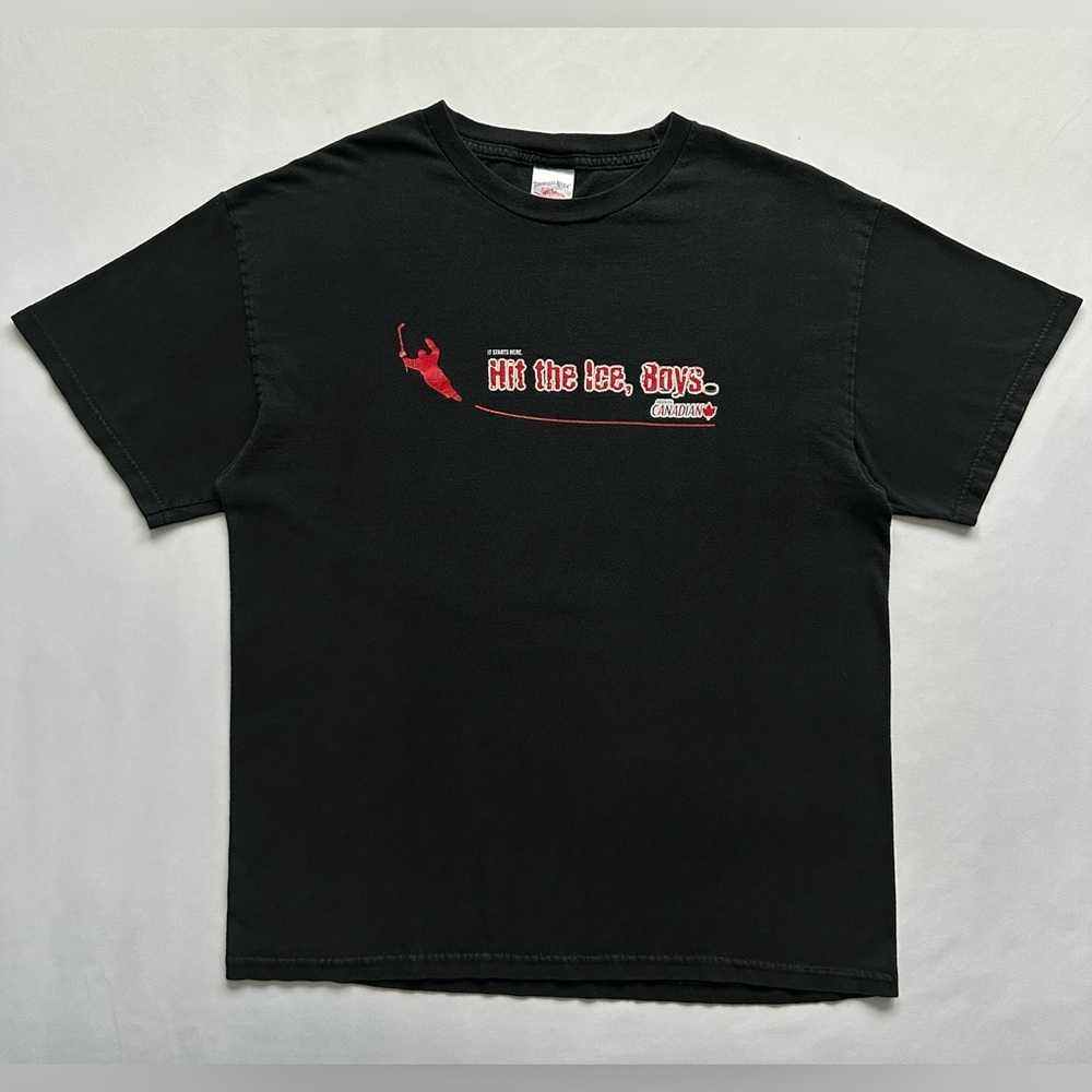 Molson Canadian Beer 2000s Hockey Graphic Saying T-Shirt